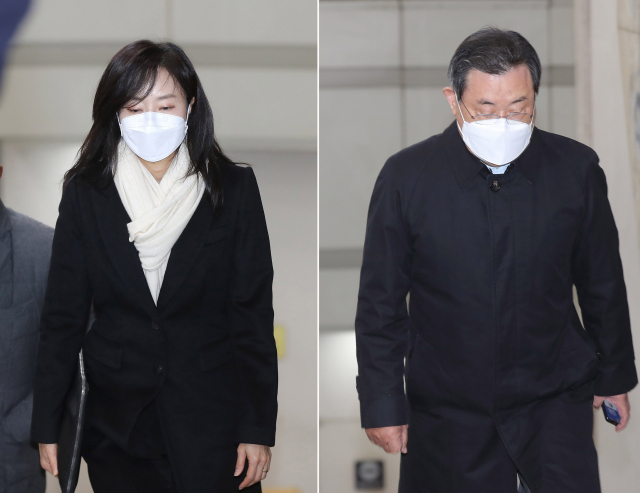 세월호 특별조사위원회 활동을 방해한 혐의로 재판에 넘겨진 조윤선 전 청와대 정무수석(왼쪽)과 이병기 전 대통령 비서실장이 17일 오후 서울 서초구 서울고등법원에서 열리는 항소심 선고 공판에 출석하고 있다. 연합뉴스