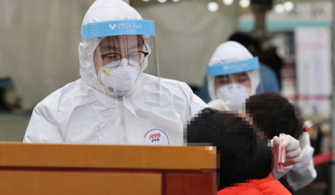 서울서 코로나19 병상대기 확진자 또 사망…병상 부족 사망 잇따라