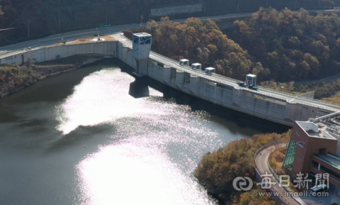 영천시 화북면에 위치한 보현산댐 및 보현산댐지사 전경. K-water 제공