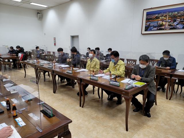 대전시는 22일 대전시청에서 시 관계자와 용역업체 간 간담회를 가졌다. 대전시 제공