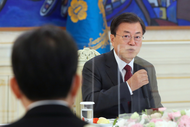 문재인 대통령이 22일 오전 청와대에서 열린