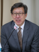 박형준 동아대 교수