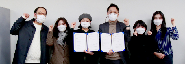 TV매일신문과 토스트 스튜디오가 2021년 한해 동안 각종 영상사업 제작협력 협약서(MOU)를 체결했다. TV매일신문 제공
