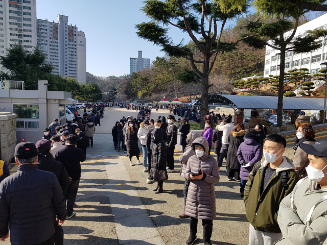 27일 오전 포항시 북구 우현동 유성여고 