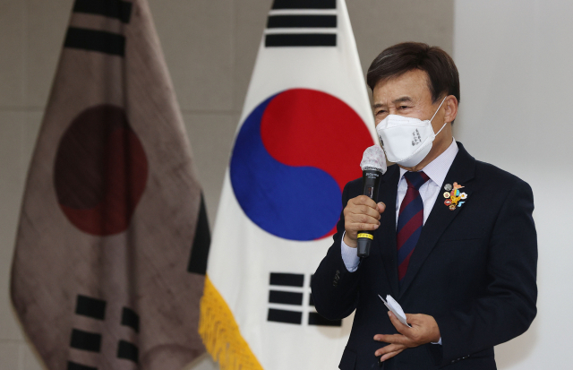 김원웅 광복회장이 지난 25일 서울 여의도 광복회관에서 열린 