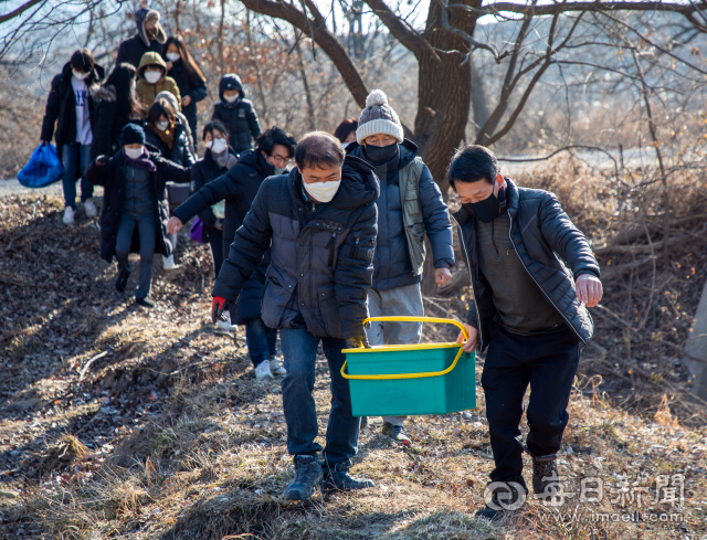 이인식 우포자연학교장, 곽상수 고령군 우곡면 포2리 이장, 