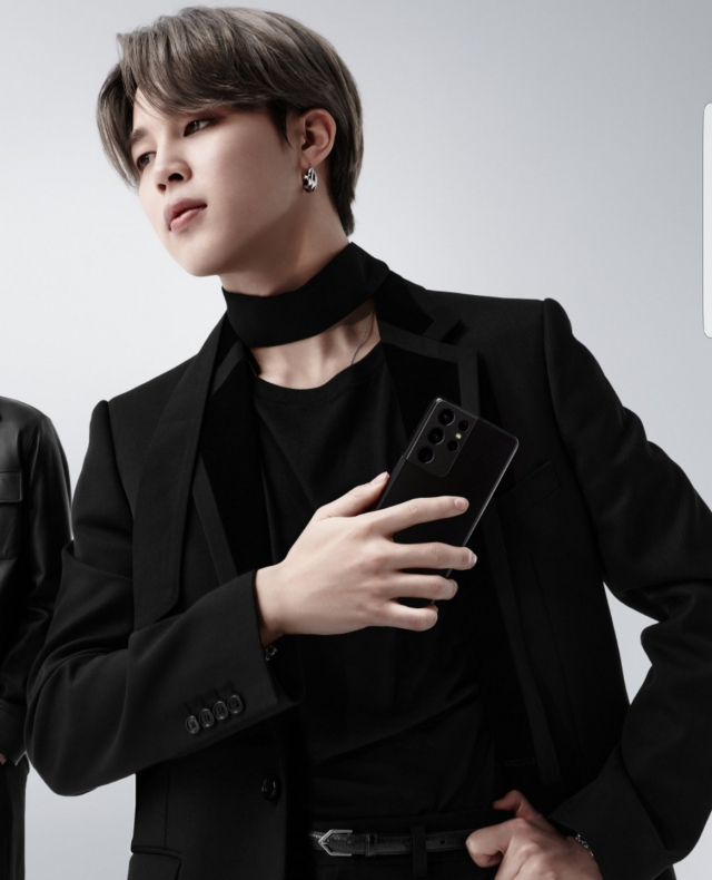 사진. 삼성 모바일 공식 SNS / 방탄소년단 지민