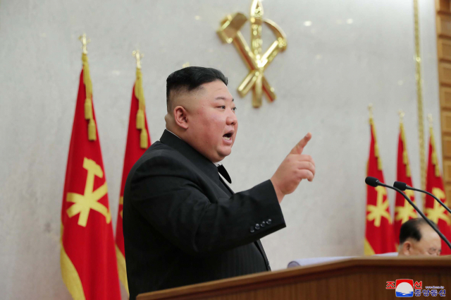 북한이 8일 노동당 중앙위원회 전원회의를 개최했다고 조선중앙통신이 9일 보도했다. 김정은 당 총비서가 회의를 주재했으며 새 국가경제발전 5개년 계획의 첫해인 올해 경제 사업계획의 세부적인 내용을 논의했다. [국내에서만 사용가능. 재배포 금지. For Use Only in the Republic of Korea. No Redistribution] 연합뉴스