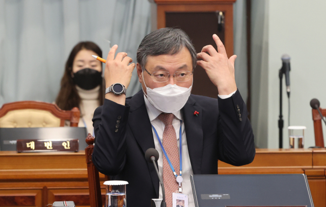신현수 민정수석이 지난 5일 오전 청와대에서 열린 국무회의에 참석해 있다. 연합뉴스