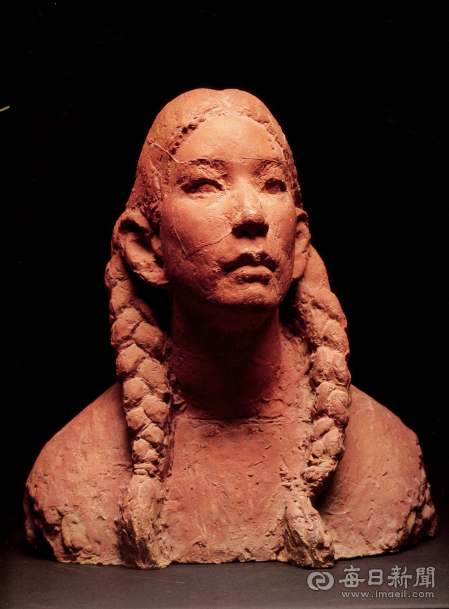 권진규, 영희, 1968, 테라코타, 35.5x32x22cm, 가나문화재단 소장. 포항시립미술관 제공