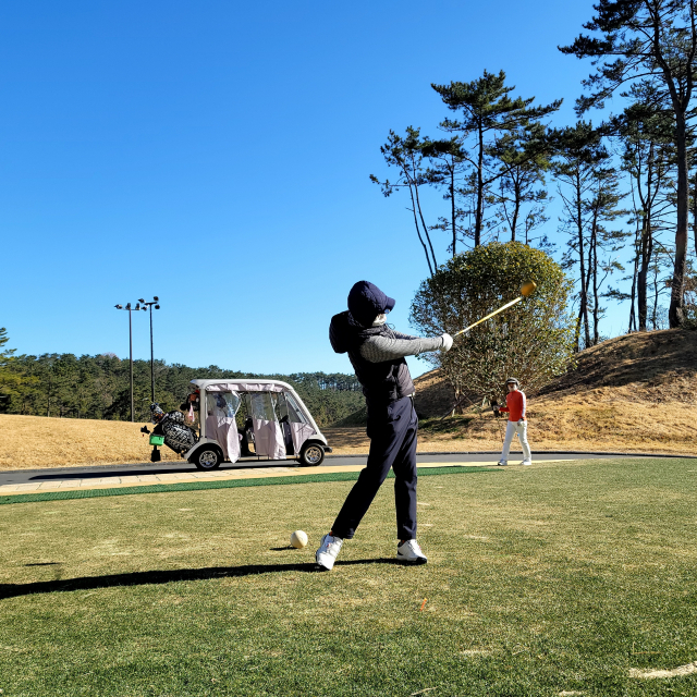 코로나19로 예전의 일상으로 돌아가기까지 갈 길이 멀지만, 신축년 한 해 새로운 목표와 희망을 가지고 힘차게 달려가자.