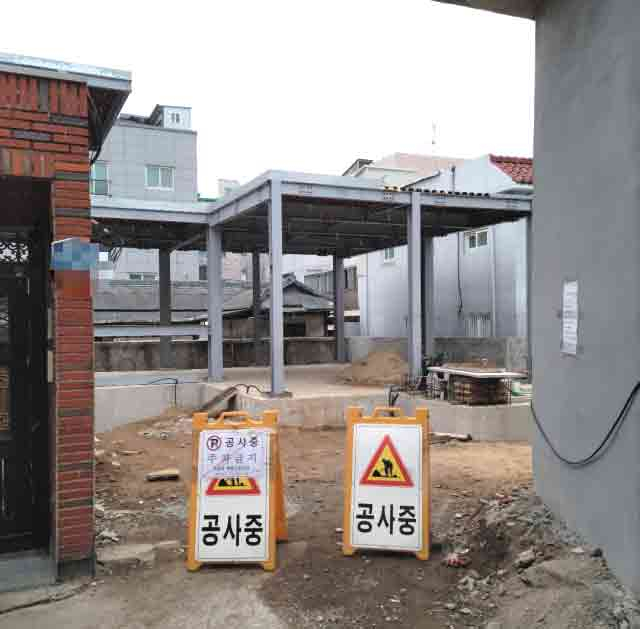 대구 북구 대현동 이슬람 사원 공사현장. 공사 직전까지 무슬림들은 이곳에 있던 노후 건물에서 예배를 봐왔다. 최혁규 인턴기자
