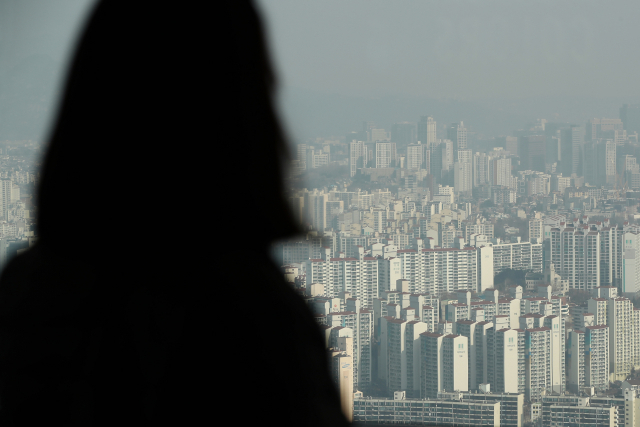 서울 영등포구 63스퀘어에서 바라본 서울 시내 아파트 단지. 연합뉴스