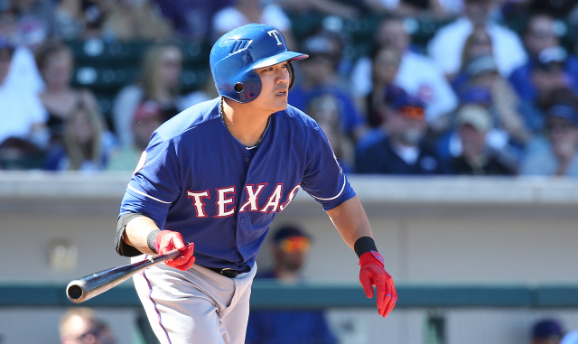 신세계그룹의 이마트 야구단이 미국프로야구 메이저리그(MLB) 베테랑 추신수(39)와 연봉 27억원에 입단 계약했다고 23일 공식으로 발표했다. 사진은 텍사스 레인저스의 추신수. 연합뉴스