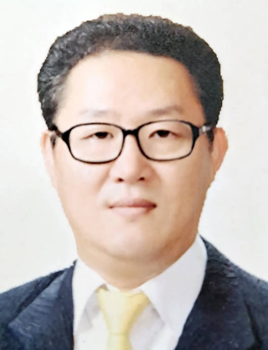 전남 여수 향일암 소재 마을인 임포의 상가번영회 회장으로 박성근 씨가 취임했다.