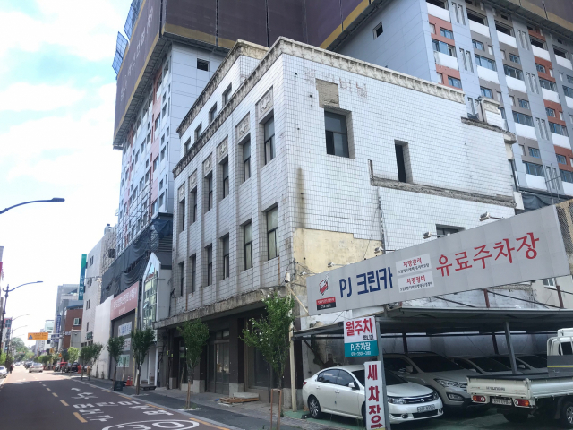 대구시는 지난해 민족자본 최초의 대구지역 백화점인 무영당을 매입하는 등 역사문화 자산 보존에 힘을 쏟았다. 대구시제공