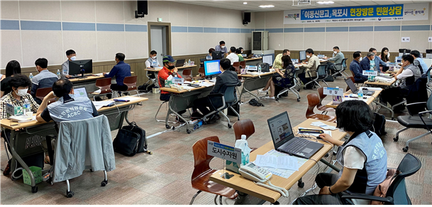 이동신문고 상담 모습. 국민권익위원회 제공.
