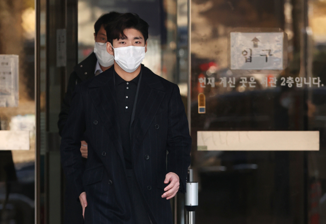 2018 평창동계올림픽 금메달리스트 임효준이 중국 귀화를 선택하고 중국 쇼트트랙 대표팀에서 선수 생활을 이어간다. 임효준의 측근은 6일 전화 통화에서 