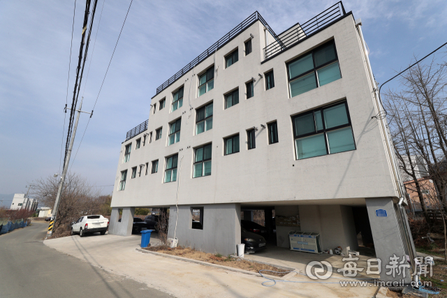 9일 대구 연호 공공주택지구에 토지 보상을 노린 외지인들이 급하게 지은 다세대 주택 모습. 성일권 기자 sungig@imaeil.com