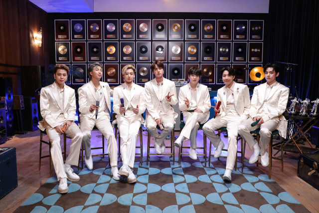 북한에서 한국의 아이돌 그룹 방탄소년단(BTS)과 블랙핑크가 노예취급을 당한다는 주장이 나왔다. 사진은 