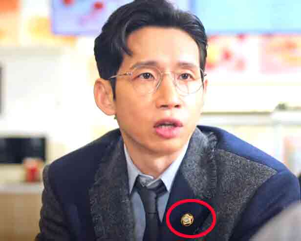 펜트하우스2에서 국회의원으로 연기하는 배우 봉태규. [SBS 펜트하우스2 방송 캡쳐]