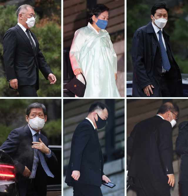 20일 오후 고 정주영 현대그룹 명예회장의 20주기 제사가 치러지는 정 전명예회장 생전 청운동 자택으로 범현대 오너일가가 들어가고 있다. 윗줄 왼쪽부터 시계방향으로 정의선 현대차그룹 회장, 현정은 현대그룹 회장, 정기선 현대중공업 부사장, 정몽윤 현대해상화재보험 회장, 정일선 현대비앤지스틸 사장, 정몽원 한라그룹 회장. 연합뉴스