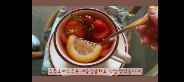 영진전문대 호텔항공관광계열 야마구치 미유우 씨가 제작한 지역 카페 소개 영상. 영진전문대 제공
