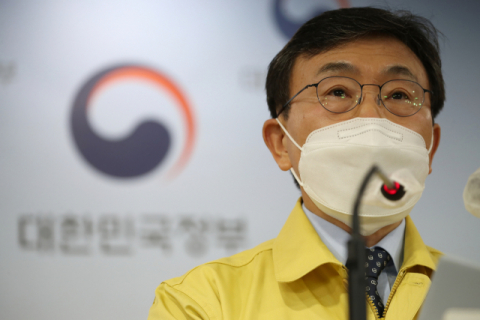 서울대 집단감염 확진자 17명 발생…곳곳이 지뢰밭