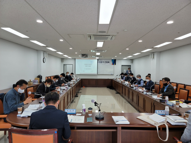 경상북도는 최근 경북대에서 지진방재 관련 전문가 간담회를 개최, 향후 지진 방재 시스템과 대응 방향을 논의했다. 경북도 제공