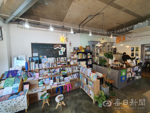 대구 달서구 상인동 파이데이아북스 내부 모습. 김태진 기자