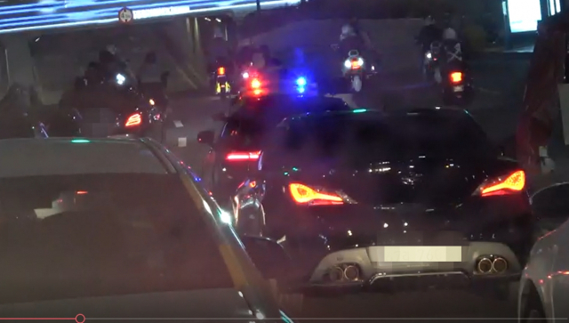 지난 17일 오전 2시쯤 대구북부경찰서가 오토바이 폭주족을 단속하는 모습. 대구북부경찰서
