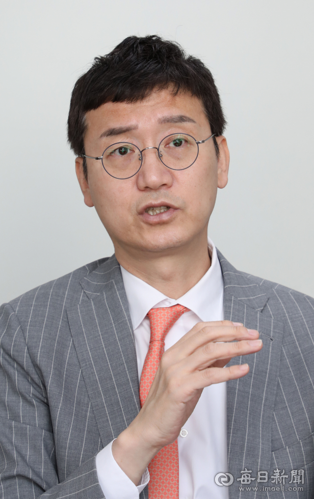 김웅 국민의힘 의원(서울 송파갑)이 25일 매일신문 본사를 찾아 인터뷰를 하고 있다. 정운철 기자 woon@imaeil.com