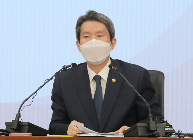 이인영 통일부 장관이 29일 오전 서울 종로구 남북회담본부에서 출입기자단과 간담회를 하고 있다. 연합뉴스