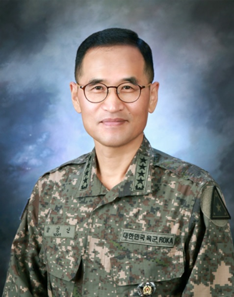 남영신 육군참모총장