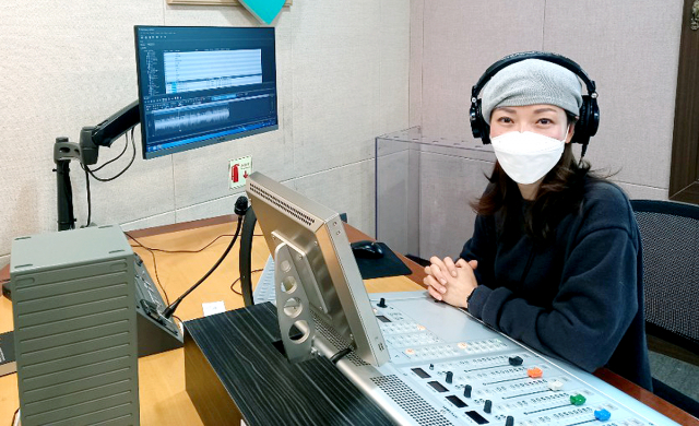 부산영어방송의 조윤진 프로듀서는 사투리특집을 제작하면서 다른 지역사람들이 아닌 우리 스스로 사투리를 함부로 대하고 있다는 사실을 알게 되었다고 했다.