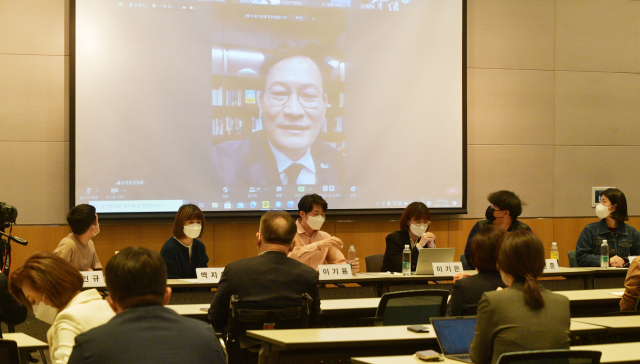 더불어민주당 송영길 대표가 6일 서울 여의도 전경련 회관에서 열린 더불어민주당 초선 모임인 
