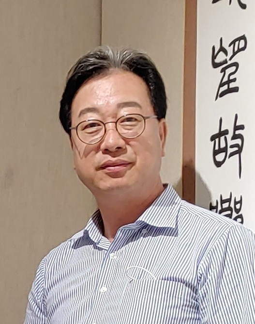 문인화 기부전시회를 여는 대한민국 생산자동화 제1호 명장 지상근 지상뉴매틱㈜ 대표이사. 매일신문 DB