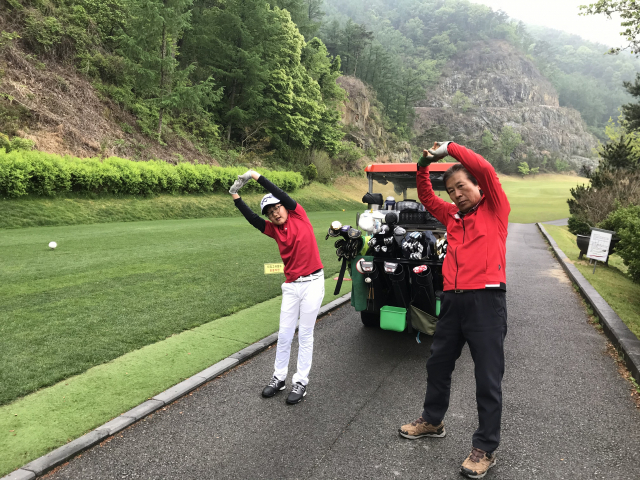 골프는 3대가 함께 즐길 수 있는 스포츠다. 부모와 자식이 세대의 벽을 넘어 기량의 차이를 극복하고 진정으로 소통할 수 있는 도구가 된다.