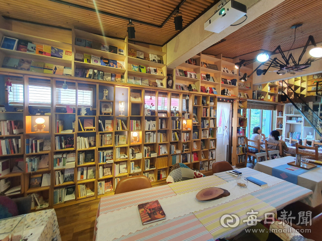 경북 청도의 동네책방 