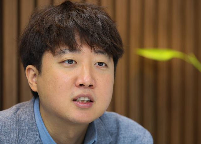 국민의힘 당 대표 경선에 출마하는 이준석 전 최고위원이 최근 서울 여의도 한 사무실에서 연합뉴스와 인터뷰하고 있다. 연합뉴스