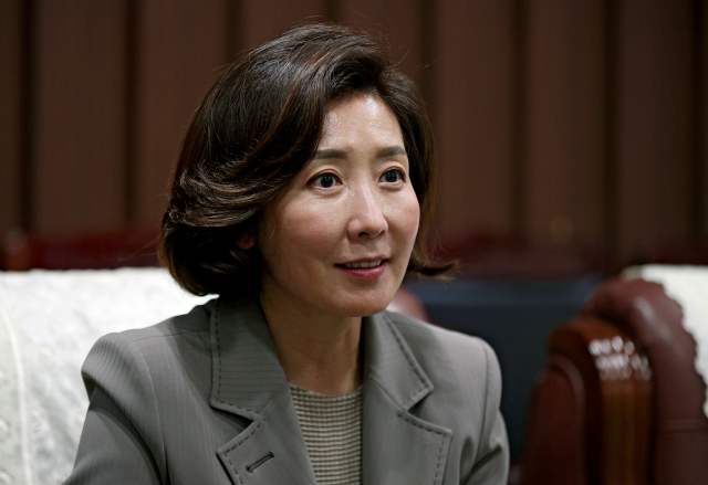 나경원 전 의원이 19일 오전 동대구역에서 매일신문과 인터뷰를 하고 있다. 김영진 기자 kyjmaeil@imaeil.com