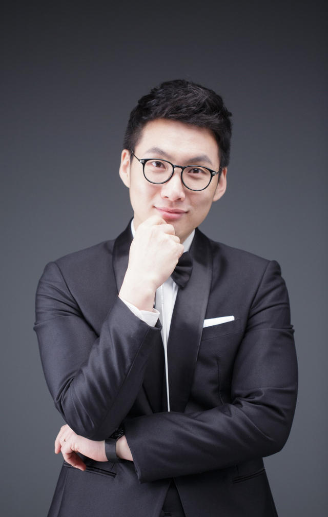 지휘자 전희범