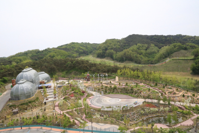 경북 안동시 문화관광단지 내 위치한 식물원 