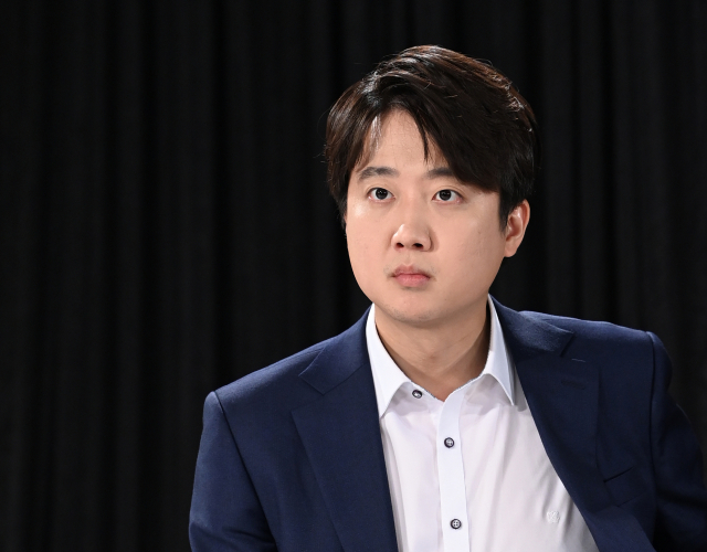 국민의힘 당대표에 출마한 이준석 후보가 8일 오전 서울 용산구 효창동 백범김구기념관에서 열린 국민의힘 제1차 전당대회 