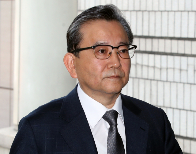 2019년 5월 서울중앙지법에서 열린 구속 전 피의자 심문에 출석하는 김 전 차관의 모습. 연합뉴스