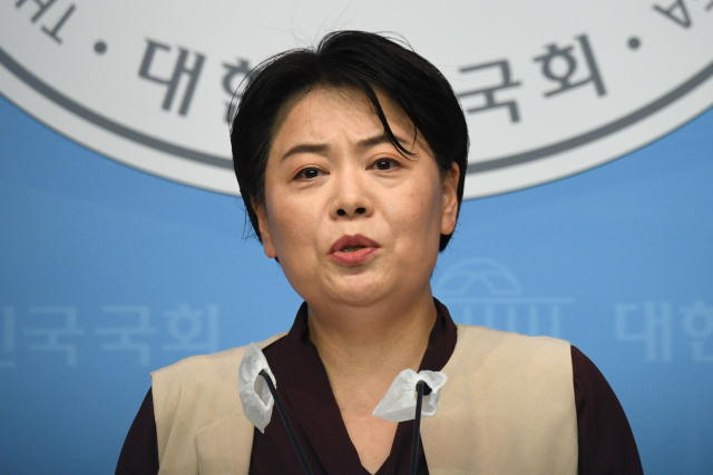 국민의힘 윤희숙 의원이 2일 오전 서울 여의도 국회 소통관에서 대선 출마 선언을 하고 있다. 연합뉴스