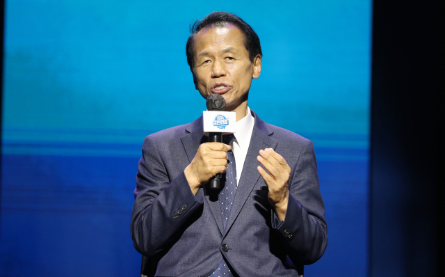 4일 오후 충북 청주시 서원구 CJB컨벤션센터에서 열린 더불어민주당 대선 예비경선 행사 
