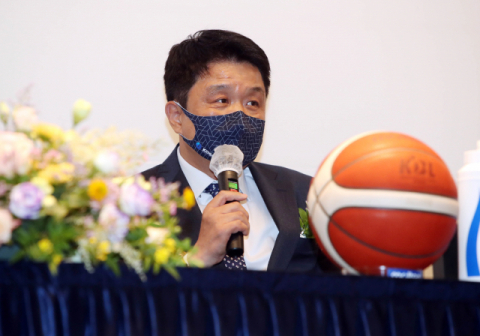 유도훈 감독 일방적 계약해지 한국가스공사…법원 '1년치 잔여연봉 지급해야'