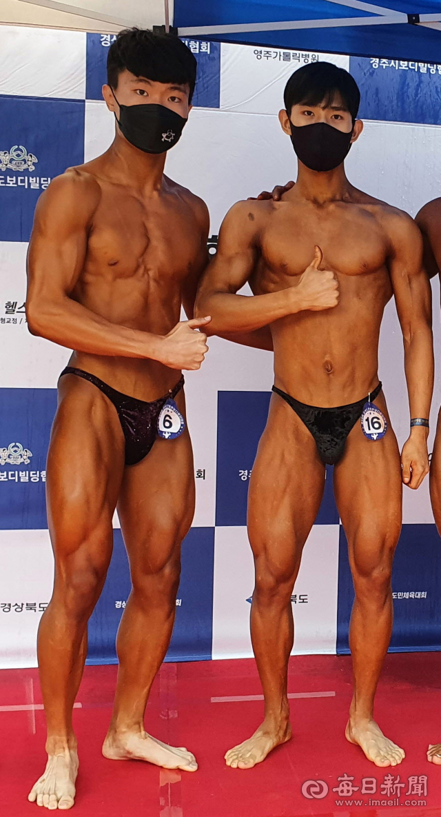 경북 보디빌딩의 미래. 김도경(좌)·오정현(우)선수. 경북보디빌딩협회 제공
