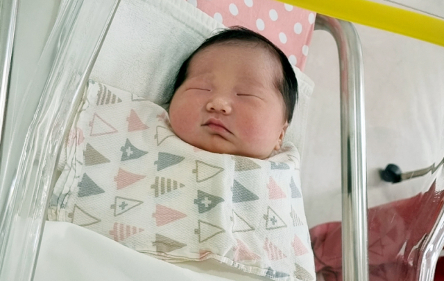 손유리아가